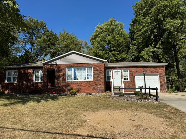 1009 Carlyle Rd