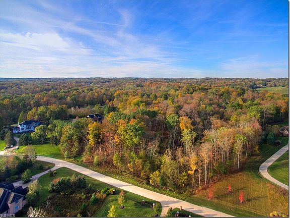 4th image of 1120 River Woods Dr
