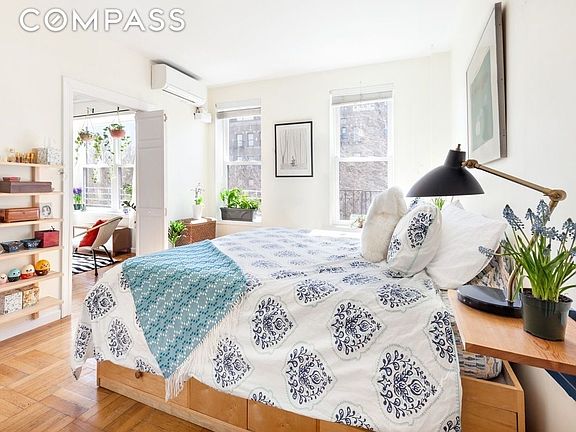3rd image of 415 Saint Johns Pl APT 4A