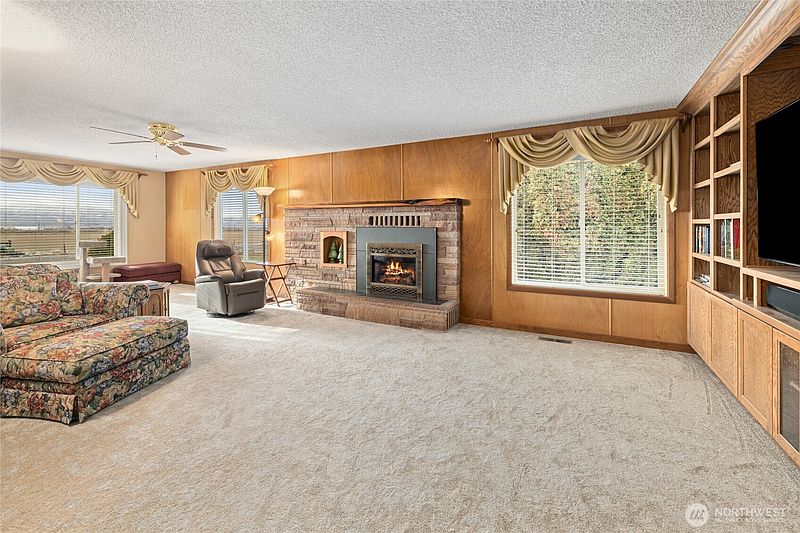 4th image of 1231 Clerf Road