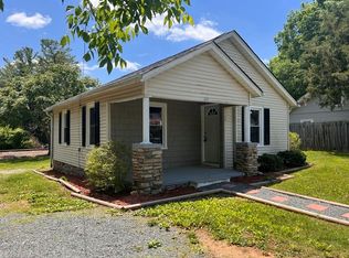 320 E Dalton Rd, King, NC 27021