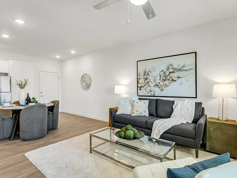 1040 Clearwater Largo Rd N #203 — Photo 7