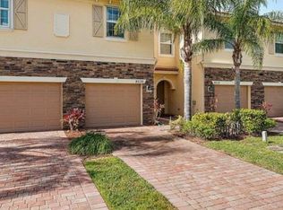 9536 SW Otter Ln, Stuart, FL 34997