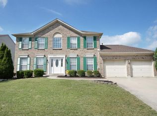 2052 Crest Rd, Cincinnati, OH 45240