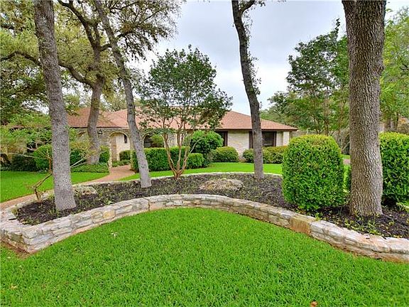 3rd image of 9822 Brandywine Cir