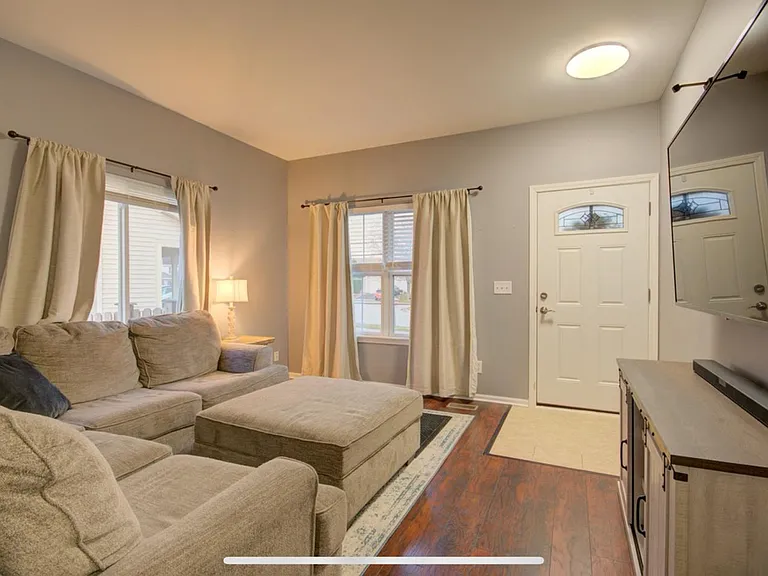 14126 Faulkner Ct — Photo 2