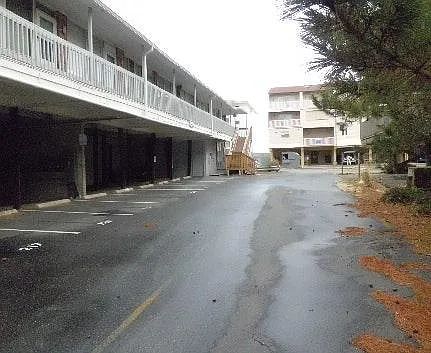 45th St — Photo 3