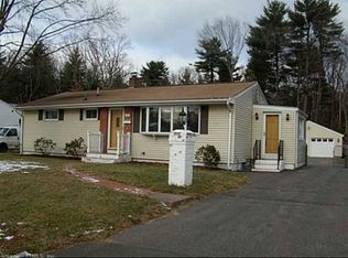 18 Magnolia Dr, Enfield, CT 06082