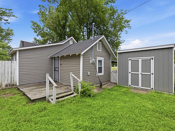 5th image of 1409 Curtin Avenue