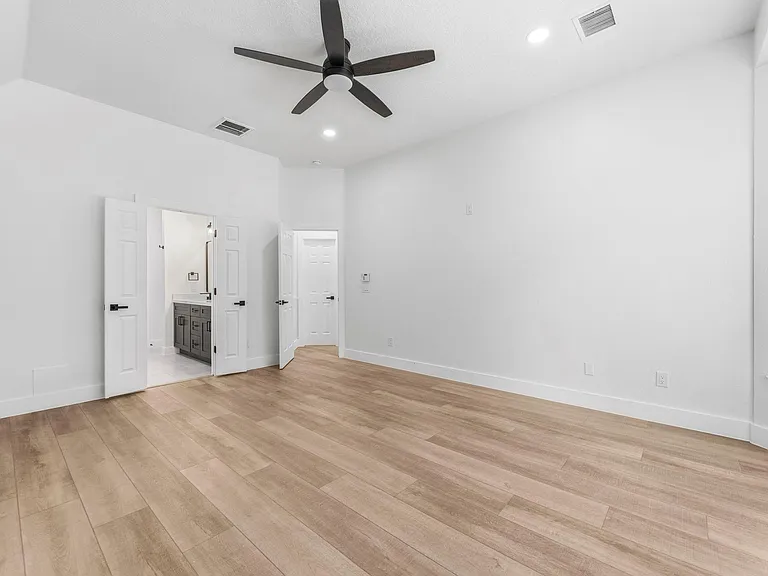 138 W Stockbridge Landing Cir — Photo 14