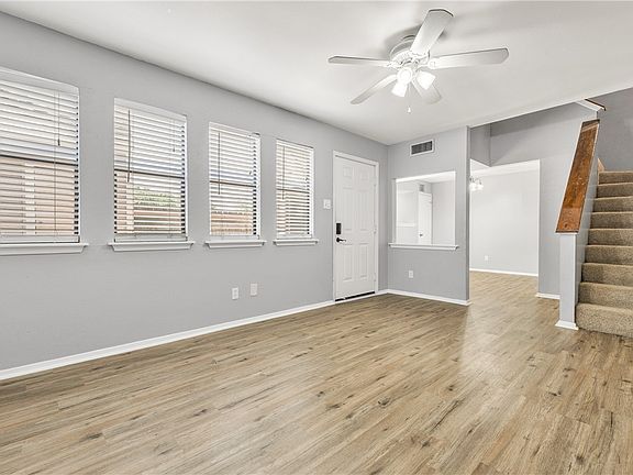 5th image of 2101 Barak Ln APT 17