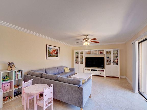 4th image of 1781 San Jose Dr #42-B