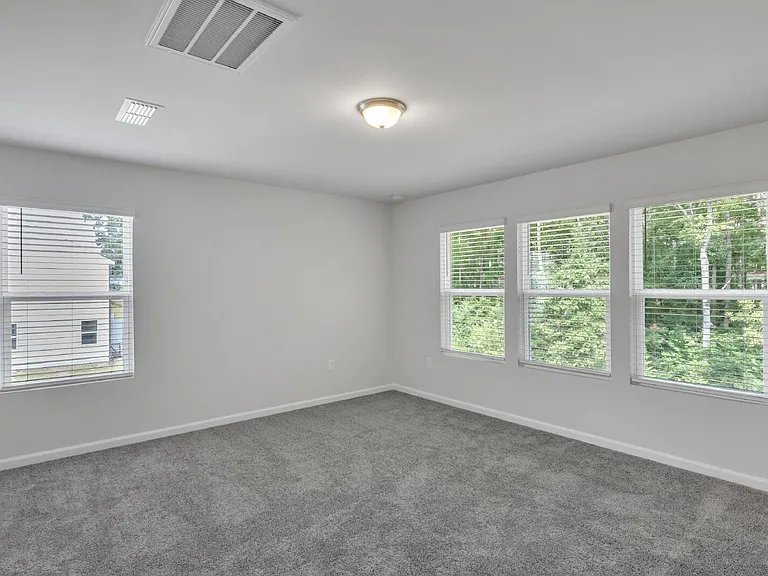 840 McKenzie Park Ter — Photo 23