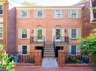 3221 Sutton Pl NW APT C, Washington, DC