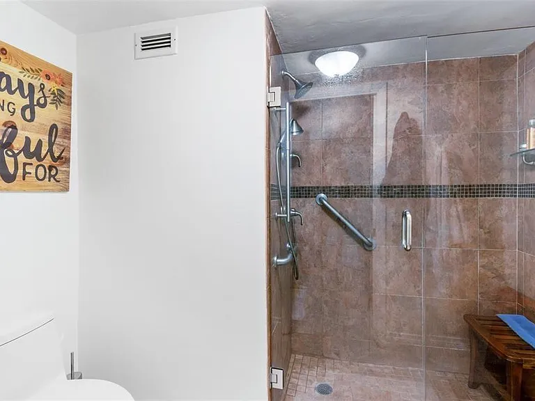 333 Sunset Dr #104 — Photo 5