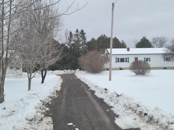 2180 Western Avenue, Newburgh, ME 04444