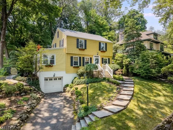60 Clinton Rd, Glen Ridge Boro Twp., NJ 07028