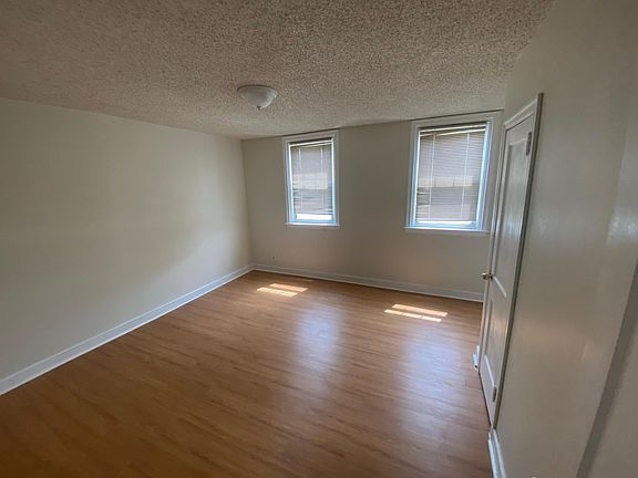 4th image of 6518 Horrocks St