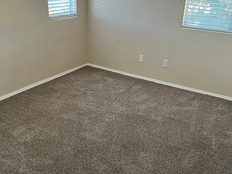 958 Medina De Leon Ave — Photo 11
