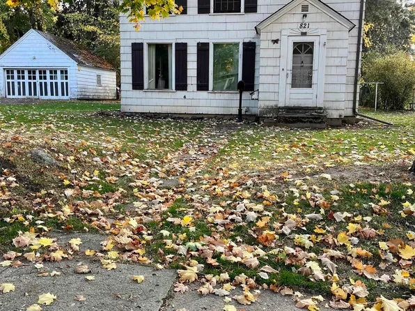 821 E 7th St, Moscow, ID 83843