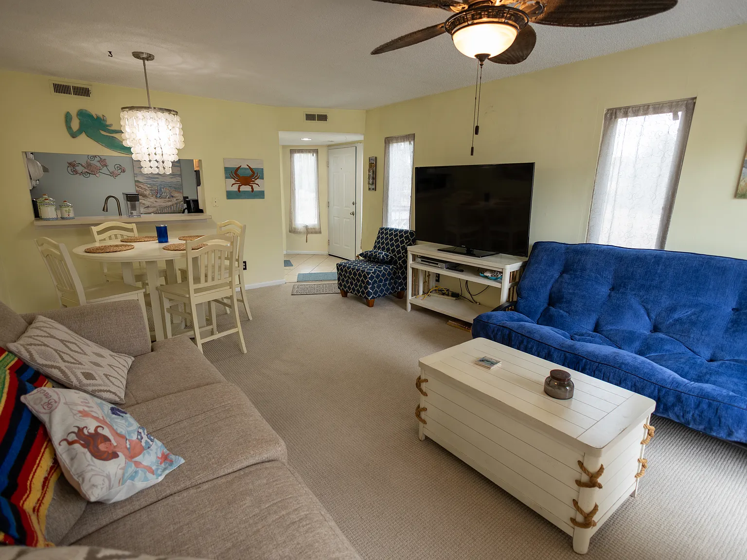 1 bed, 1.5 bath, 637 sqft, $1,400 — Photo 2
