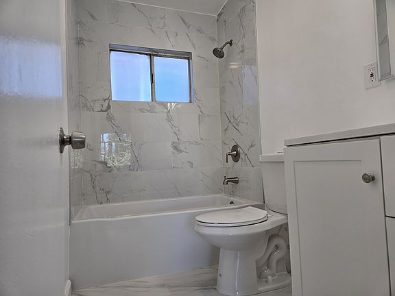 3rd image of 10228 Doty Ave #3