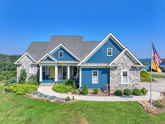 2nd image of 326 Marble Bluff Dr