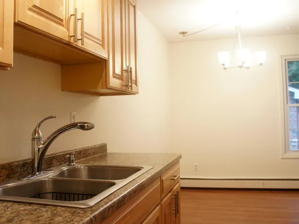 4624 Cedar Lake Rd #8, Saint Louis Park, MN 55416