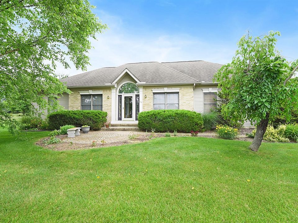1st image of 58 Fox Hills Ct