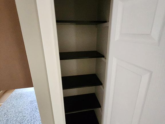 2nd image of 4261 North St APT 5