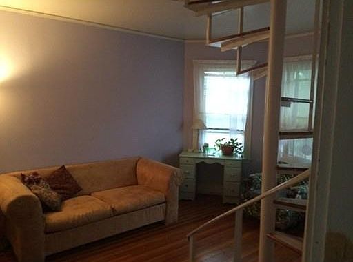 3rd image of 26 Holmfield Ave