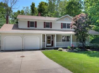 1262 Berkshire Dr, Macedonia, OH 44056