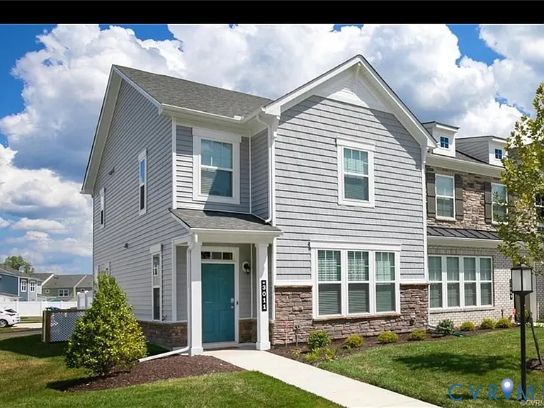3011 Farmstead Mill Dr — Photo 1