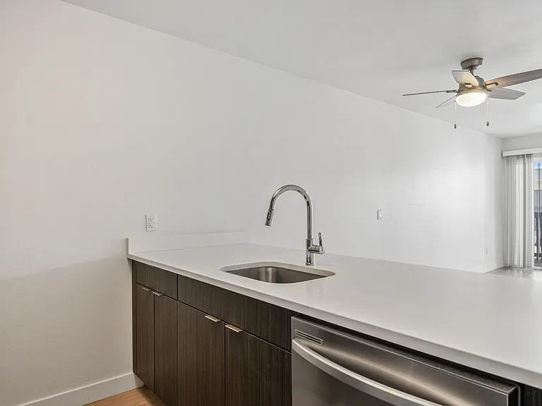 Echo Luxury Apartments — Photo 117