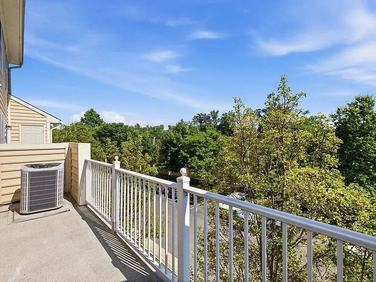 4473 Beacon Grove Cir #B — Photo 22