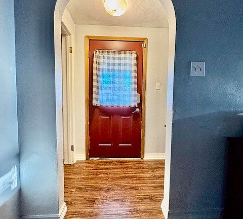 3rd image of 121 Curtiss Wright Blvd
