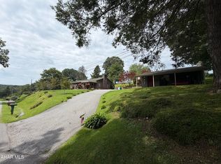 382 Deyarmin Rd, Seward, PA 15954