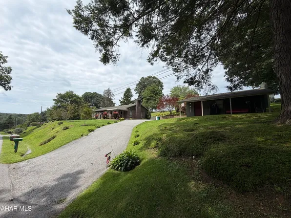 382 Deyarmin Rd, Seward, PA 15954