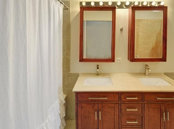 5th image of 1720 S Michigan Ave APT 806