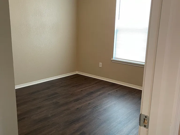 73 Angel Ct — Photo 15