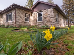 9720 N Arrowhead Shores Rd, Edgerton, WI 53534