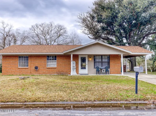 525 Octave St, Diberville, MS 39540