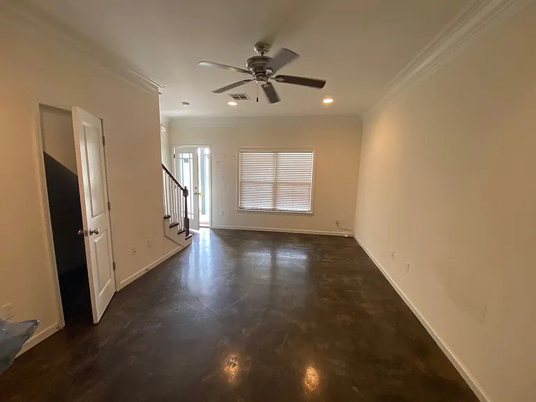 208 Caudill Dr — Photo 4