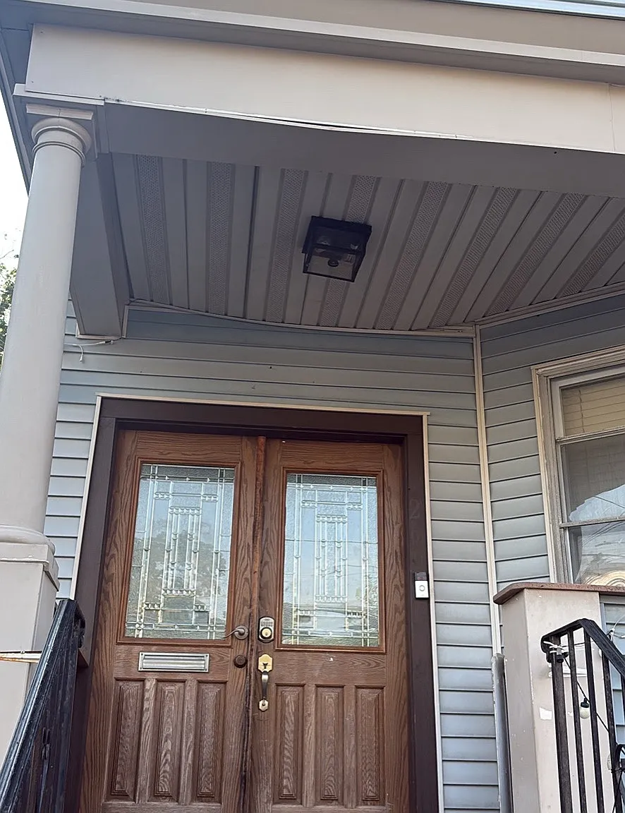 3 bed, $2,100 — Photo 2