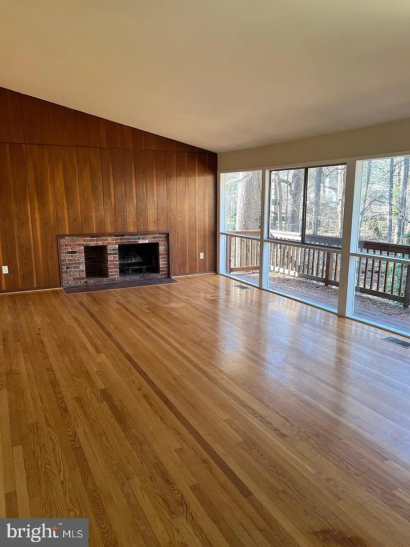 5 bed, 3.0 bath, 2695 sqft, $4,200 — Photo 4