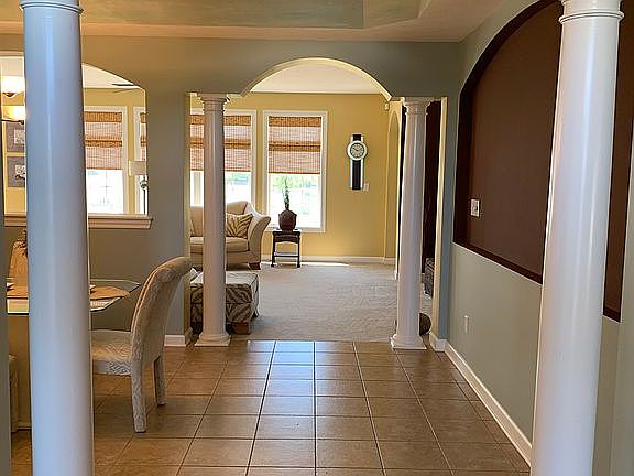 4th image of 1201 Lucca Dr