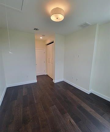 5th image of 431 Gregory Ave Floor 2
