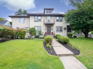 827 Pleasantview Ter, Ridgefield, NJ 07657