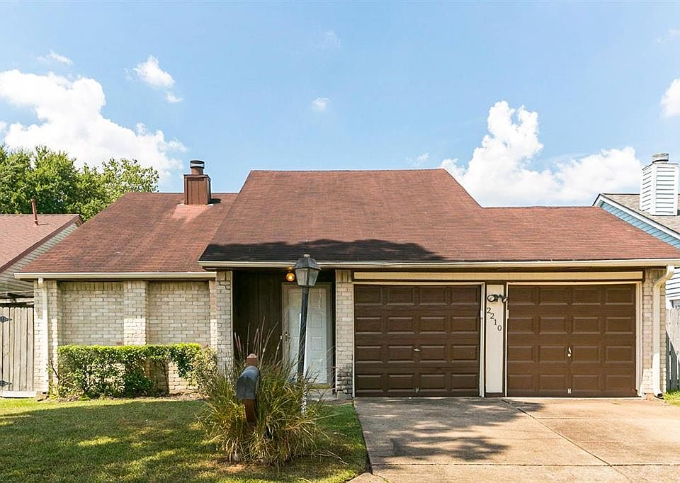 1st image of 2210 Victoria Ct