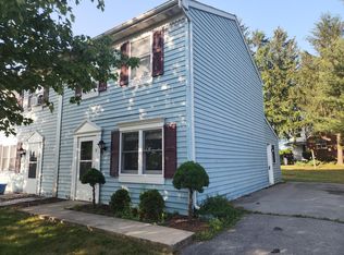 1 Stony Run Rd, Stevens, PA 17578